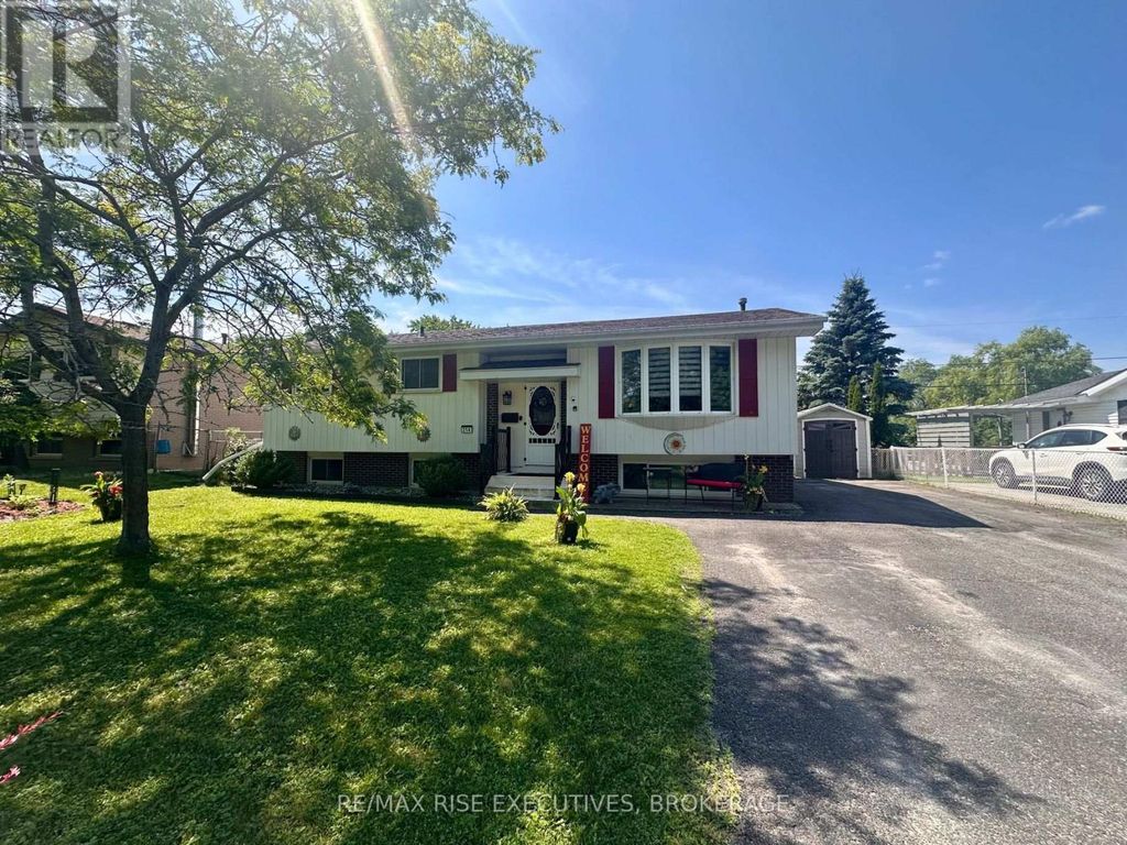 214 Amherst Drive, Loyalist (amherstview)