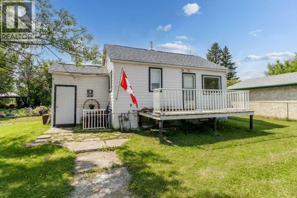 1836 21 Avenue, Delburne