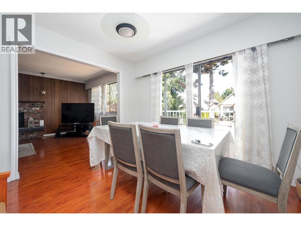10240 Algonquin Drive, Richmond