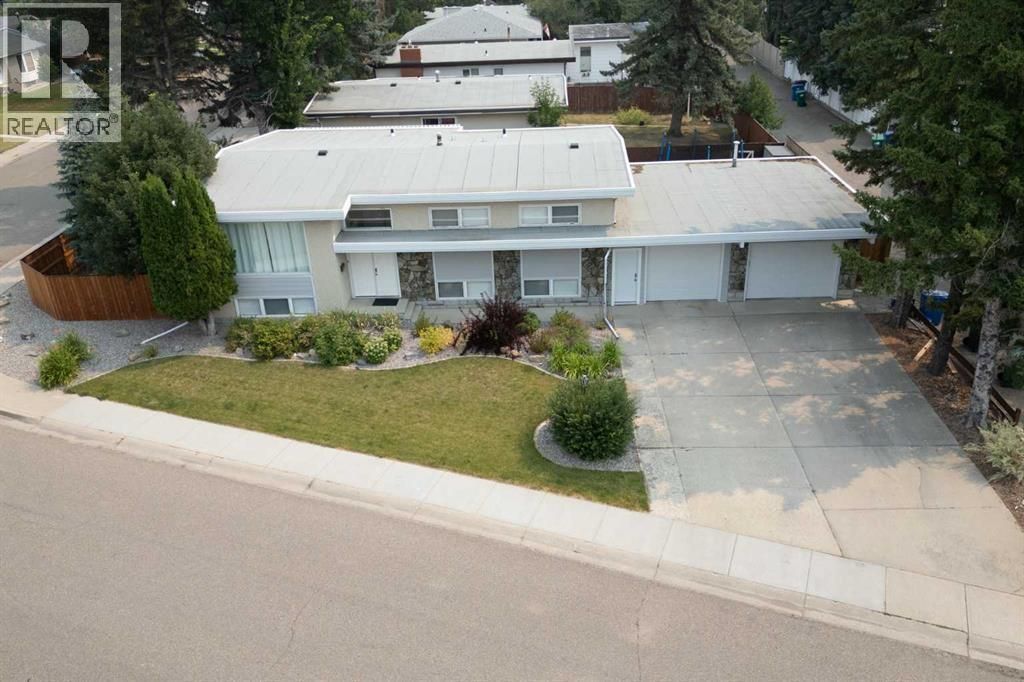 1019 Glacier Drive S, Lethbridge