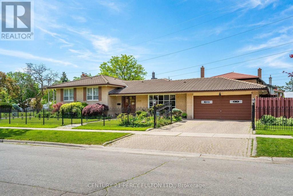 3500 Silverplains Drive, Mississauga (applewood)