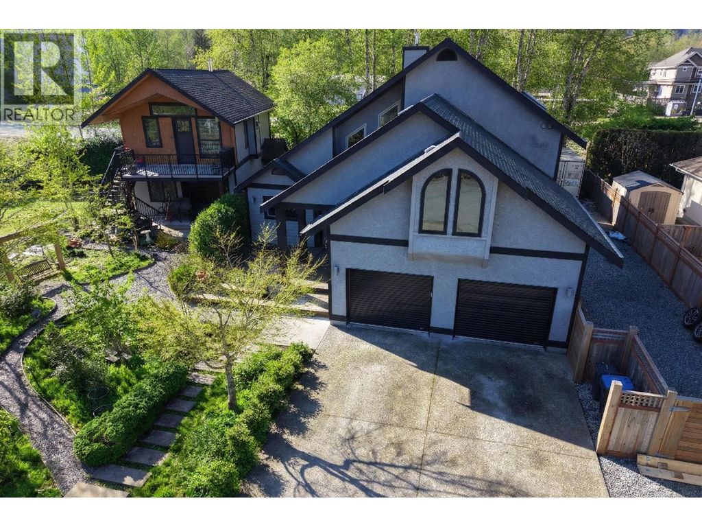 41281 Meadow Avenue, Squamish