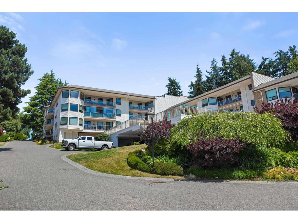 405 1350 Vidal Street, White Rock