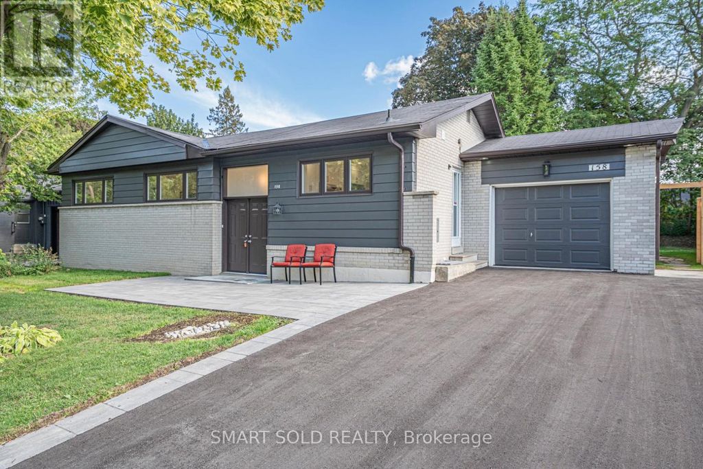 158 Park Avenue, Newmarket (central Newmarket)