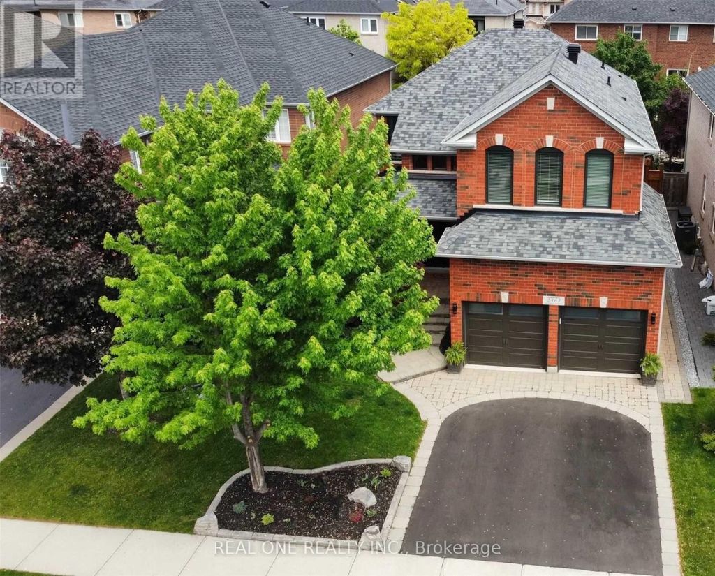 2463 Parkglen Avenue, Oakville (wm Westmount)