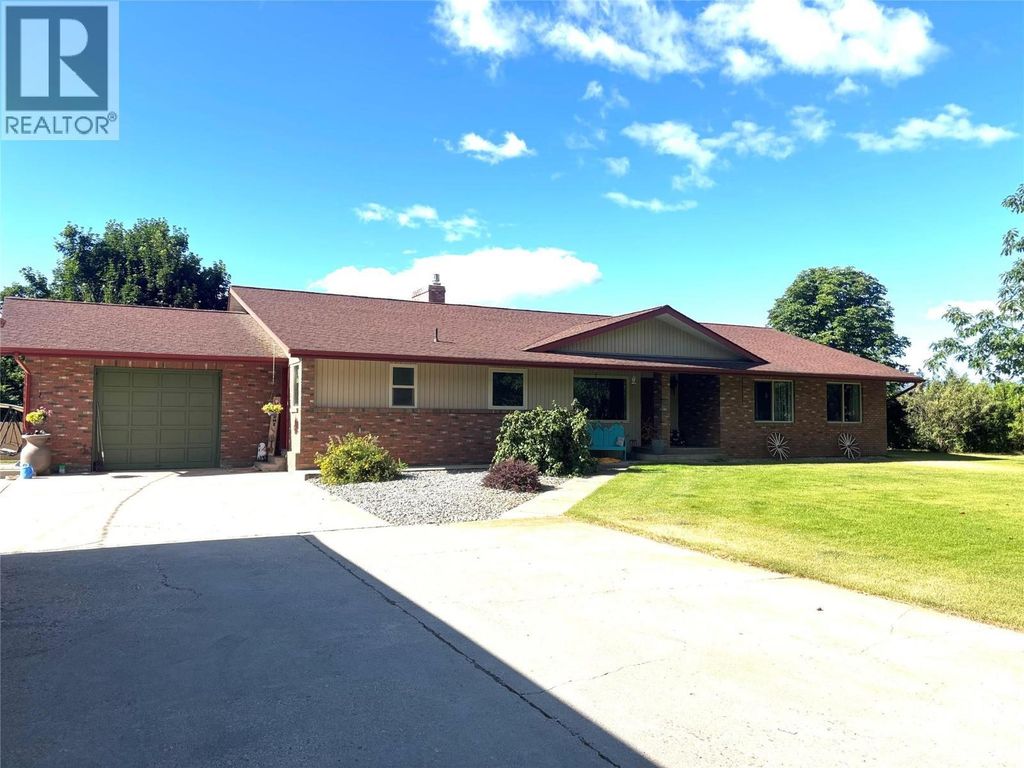 5045 Schubert Road, Armstrong
