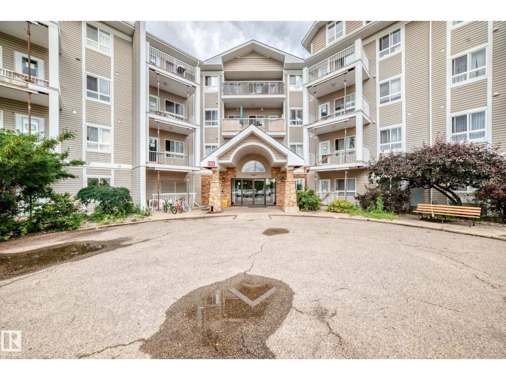 #221 5350 199 St Nw, Edmonton