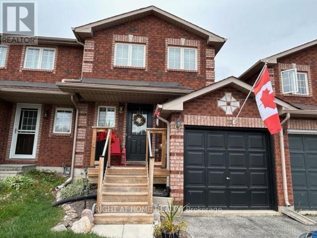 22 Lion's Gate Boulevard, Barrie (little Lake)