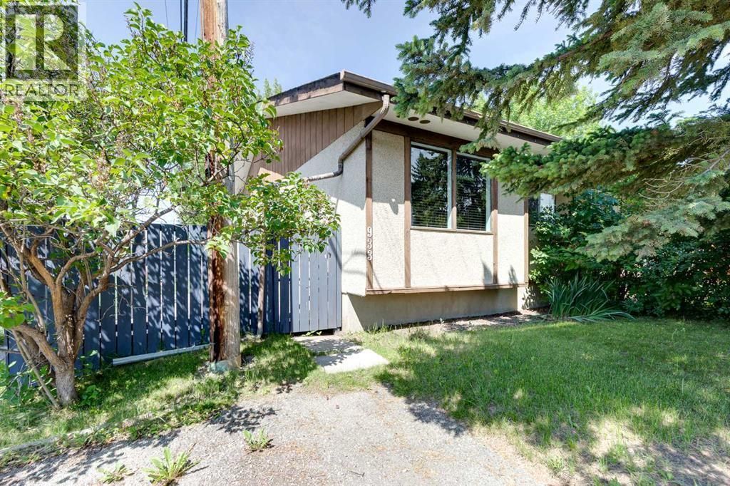 933 Marcombe Drive Ne, Calgary