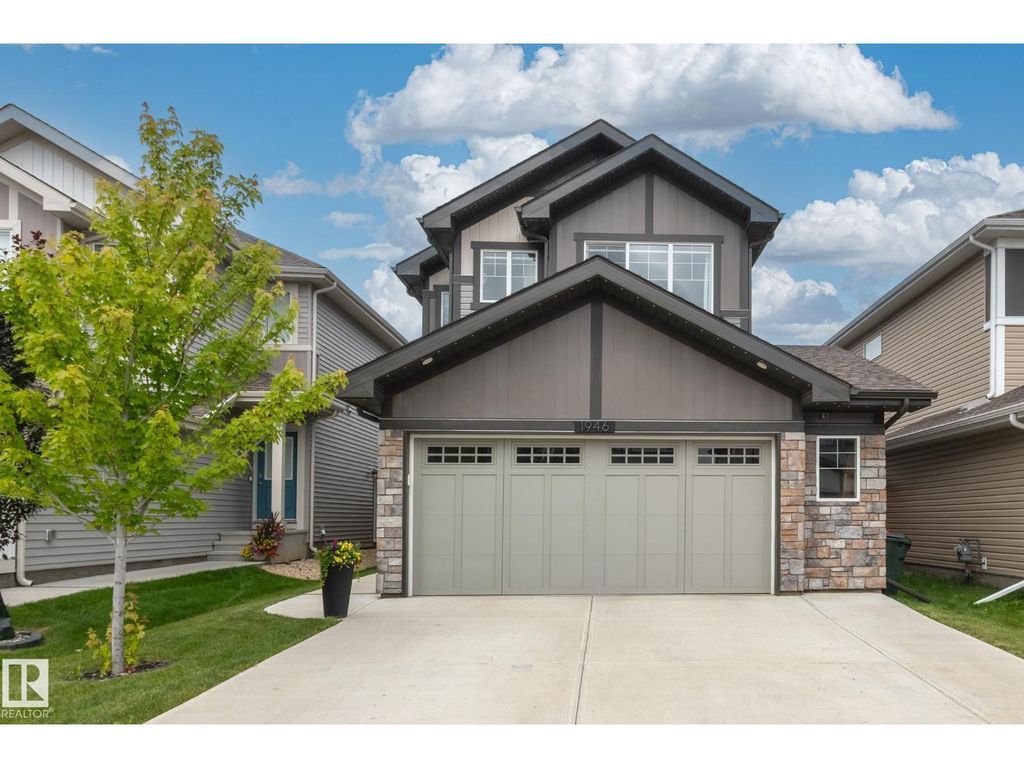 1946 Westerra Ln, Stony Plain