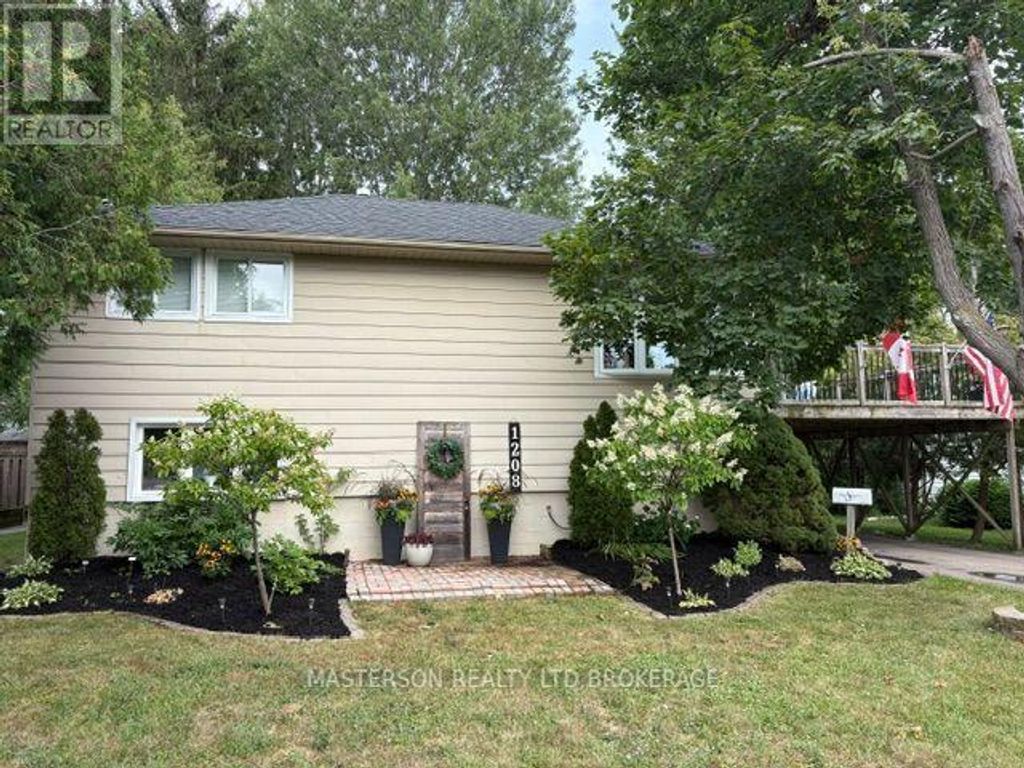 1208 Benner Avenue, Fort Erie (crescent Park)
