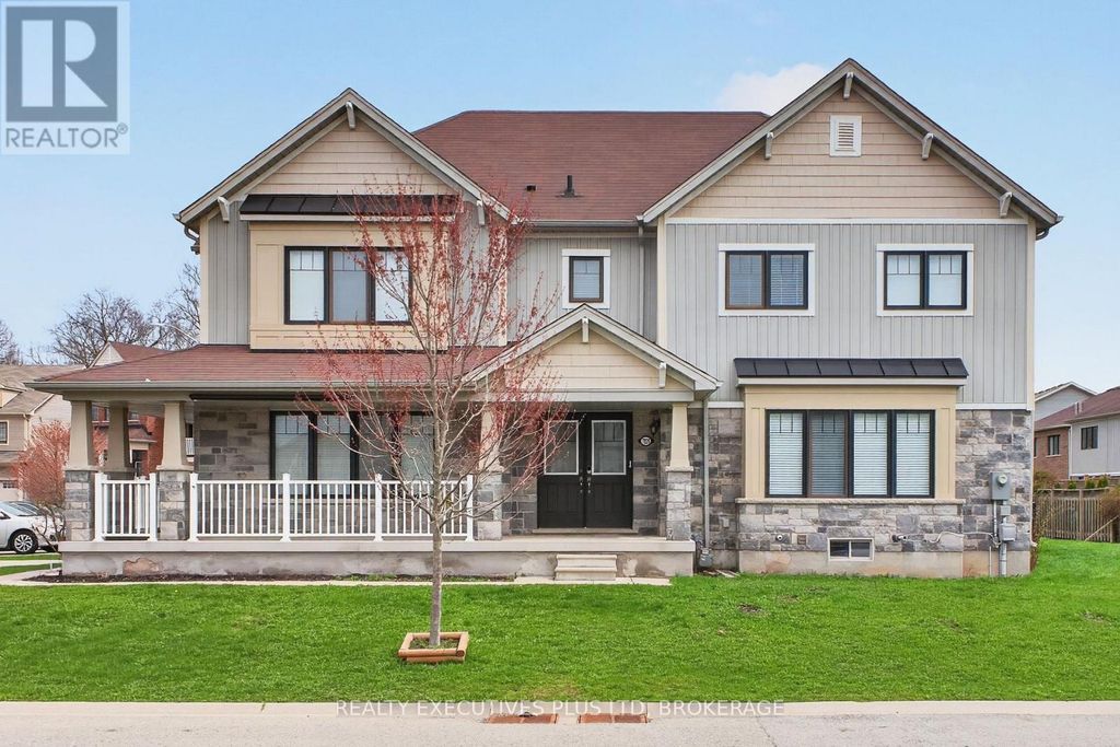 7829 Buckeye Crescent, Niagara Falls (brown)