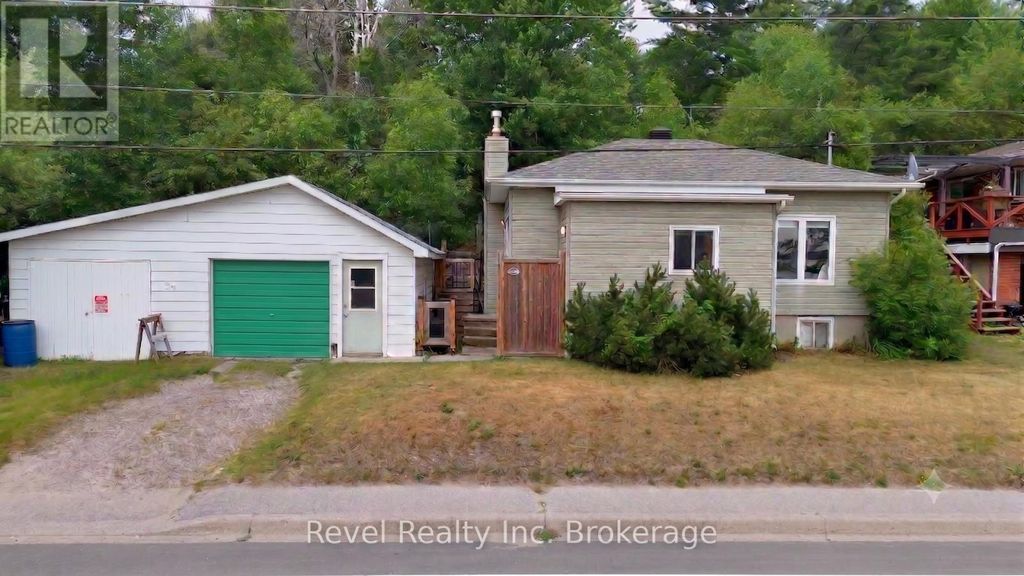 148 Main Street S, Callander