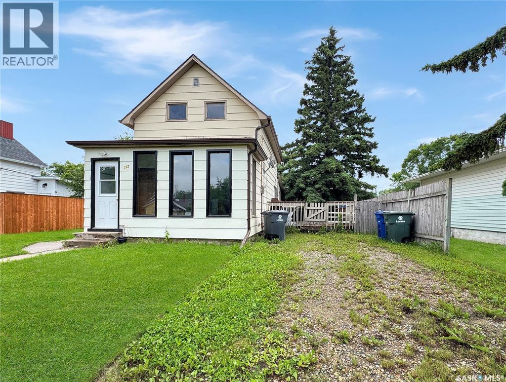 312 2nd Street W, Wilkie