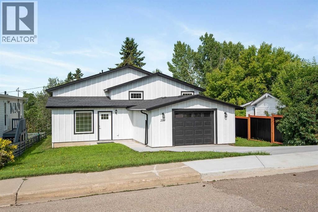 209 First Avenue S, Torrington