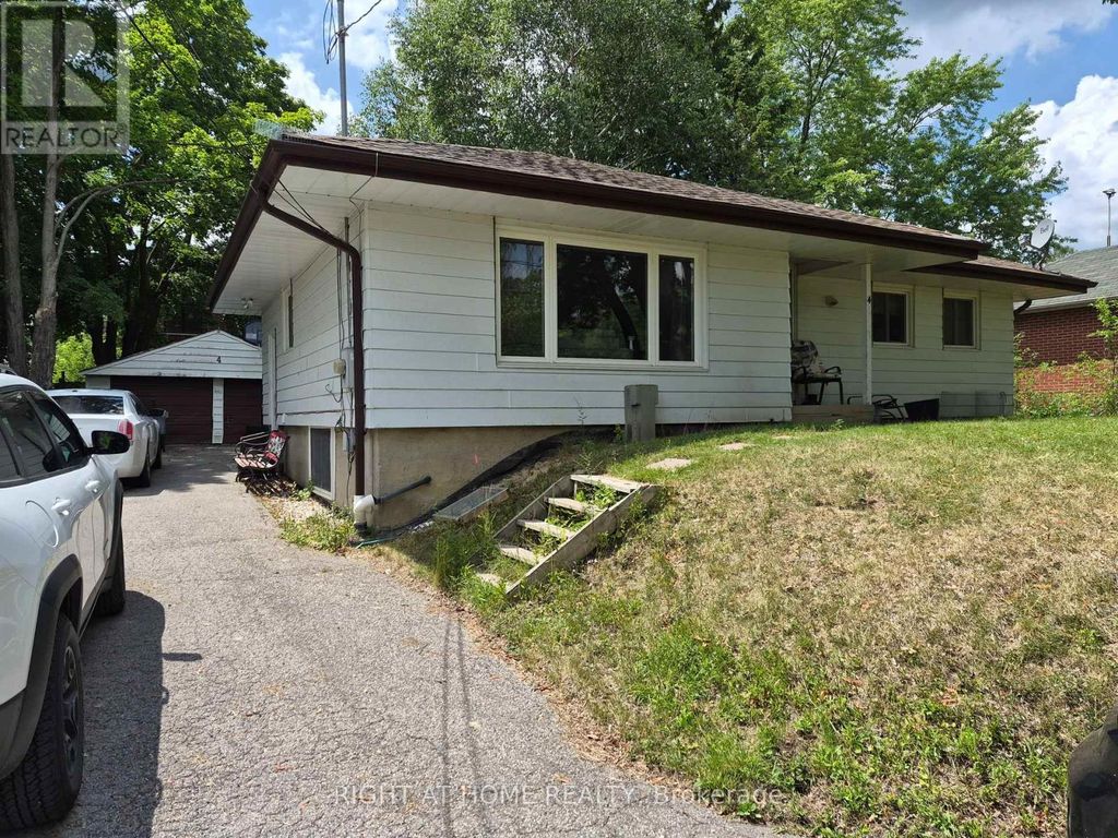 4 Wendy Way, Richmond Hill (oak Ridges)