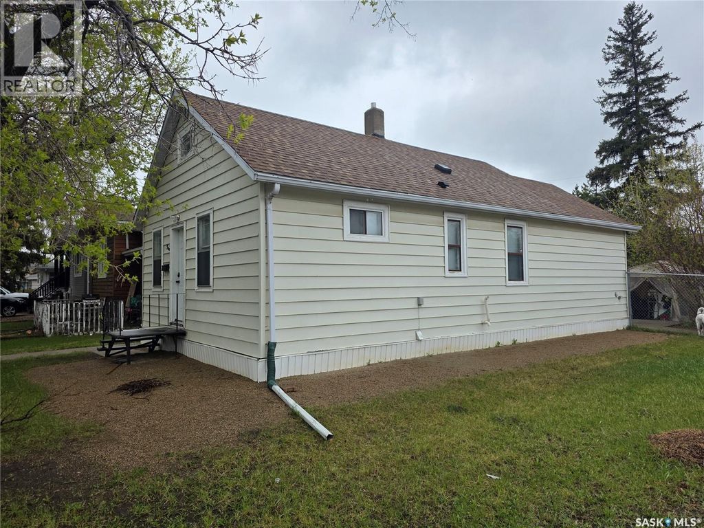 300 Smith Street, Regina
