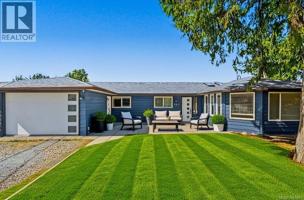 151 Cooper Pl, Parksville
