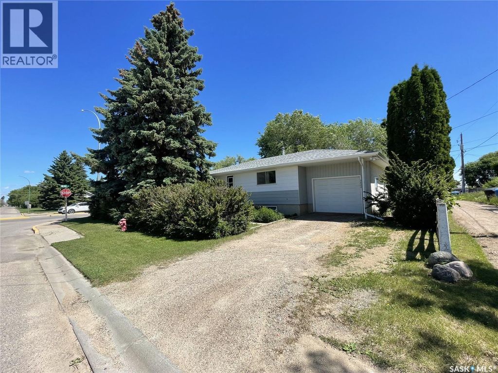 2800 1st Avenue E, Prince Albert
