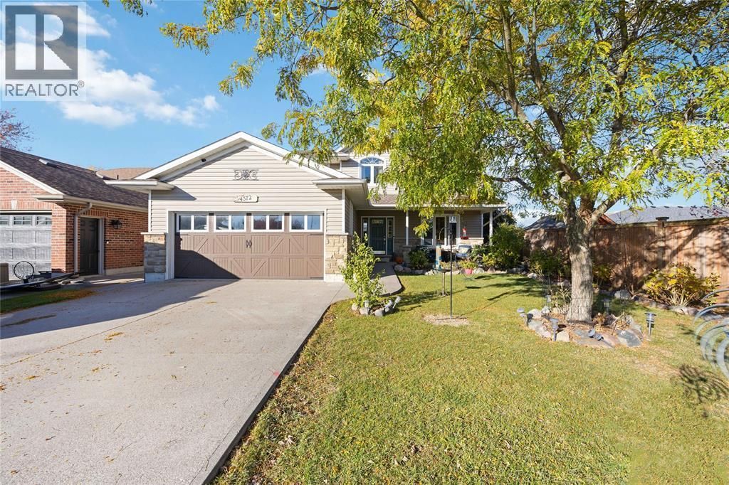 4372 Sixth Street, Petrolia