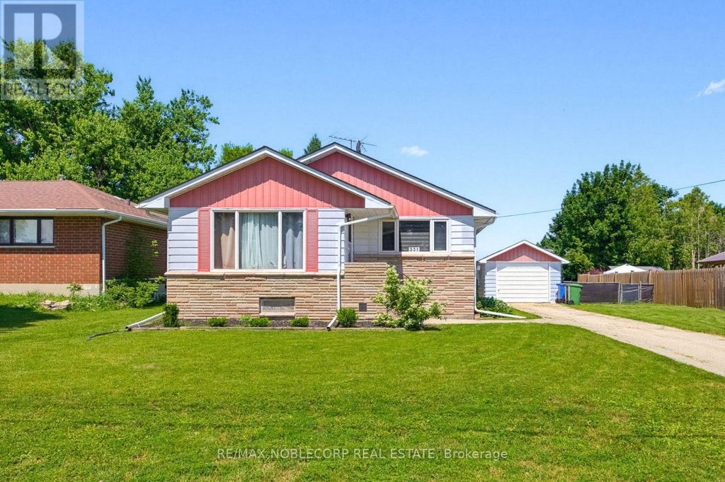 331 Victoria Street W, Southgate