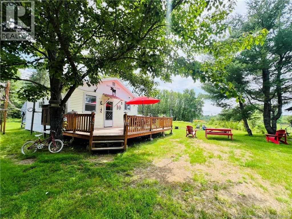 2147 Tweedside Road, Brockway