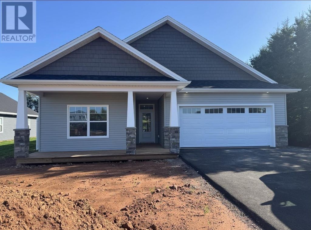 14 Norman Drive, East Royalty