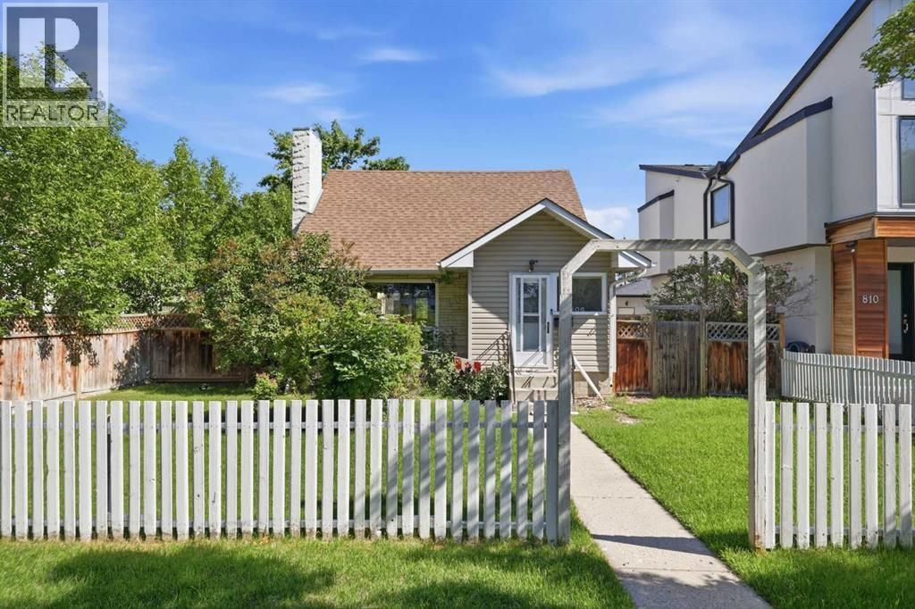 806 Radford Road Ne, Calgary