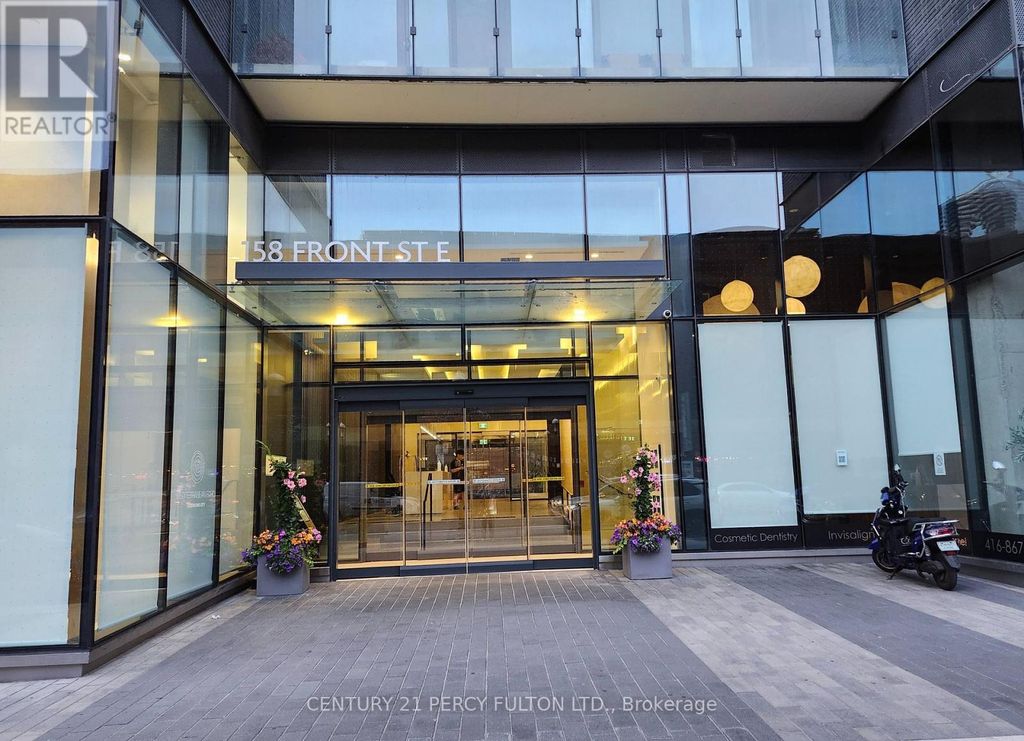 1014 - 158 Front Street E, Toronto (moss Park)