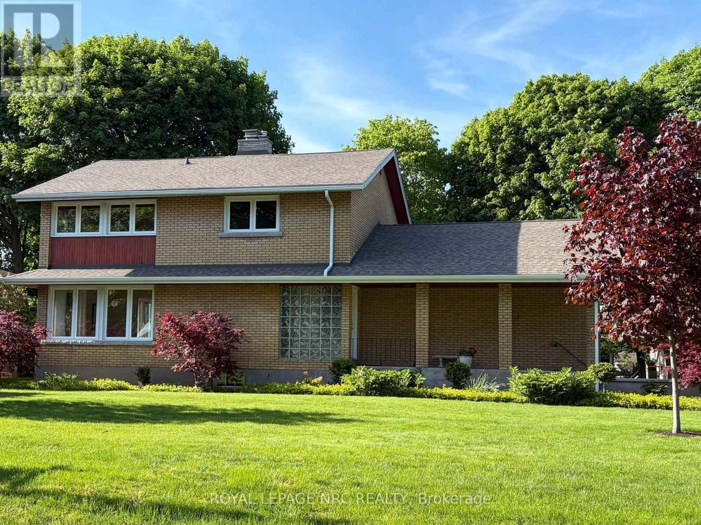 24 Tennessee Avenue, Port Colborne (sugarloaf)