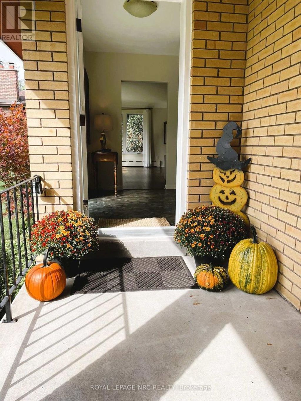 24 Tennessee Avenue, Port Colborne (sugarloaf)