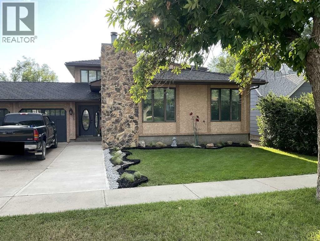 211 4 Avenue Se, Three Hills
