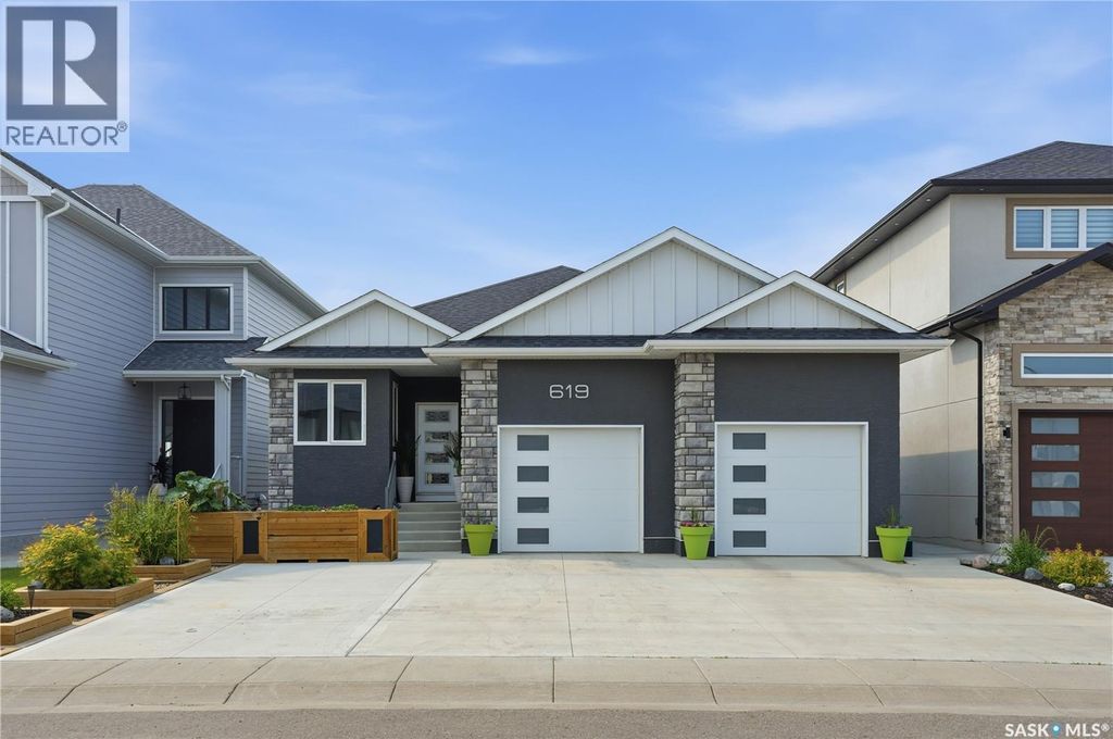 619 Kenaschuk Crescent, Saskatoon