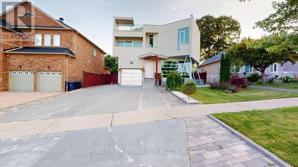 64 Aviemore Drive, Toronto (humber Summit)