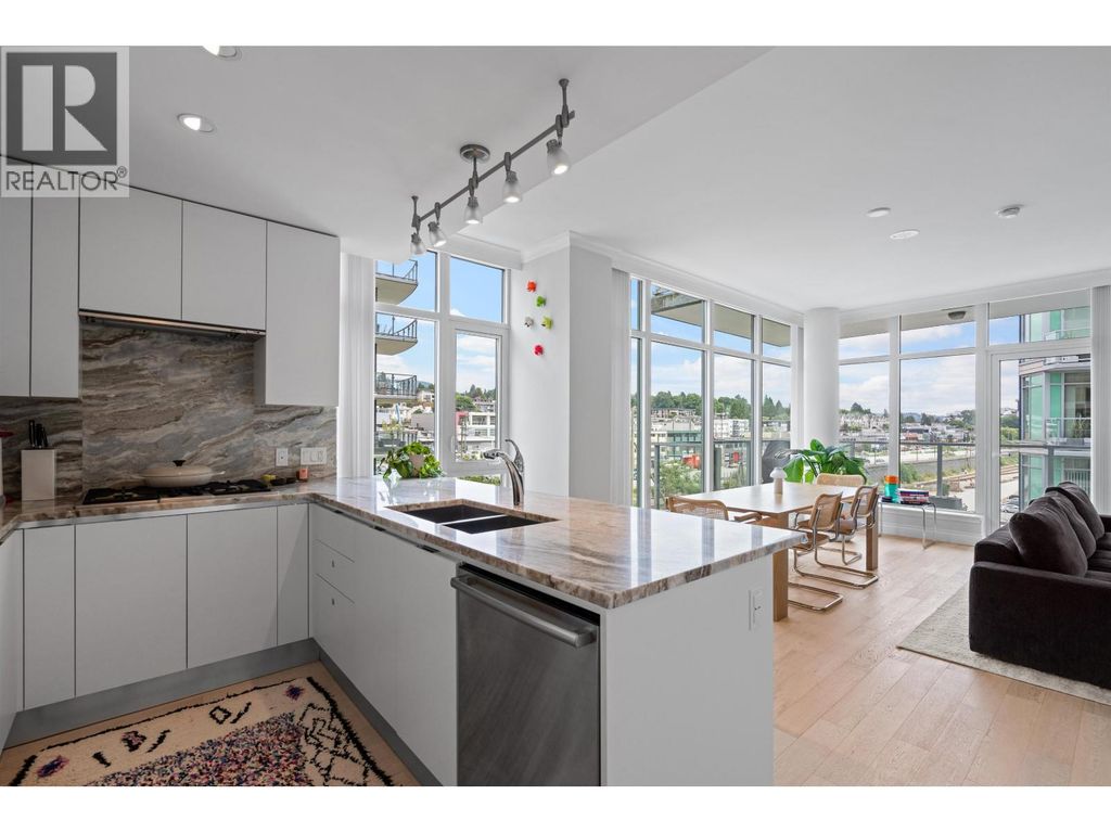 609 185 Victory Ship Way, North Vancouver