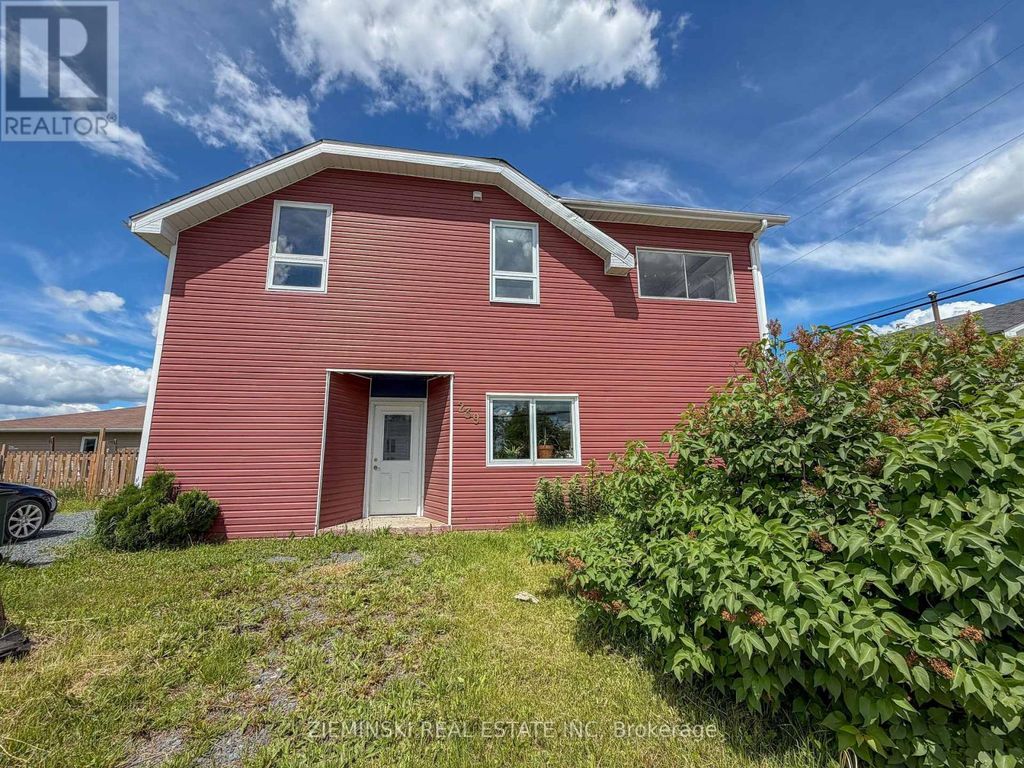 239 Sixth Street, Cochrane