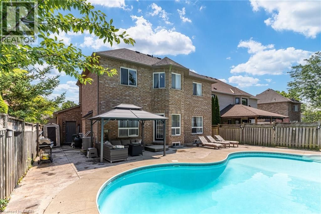90 Davidson Boulevard, Dundas