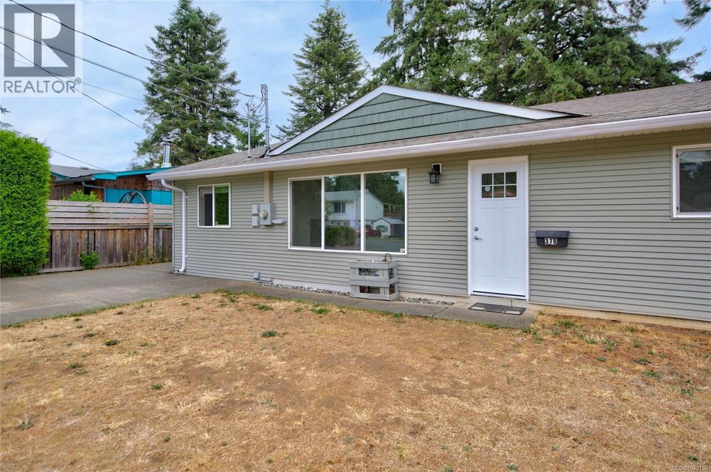 378 Denman St, Comox