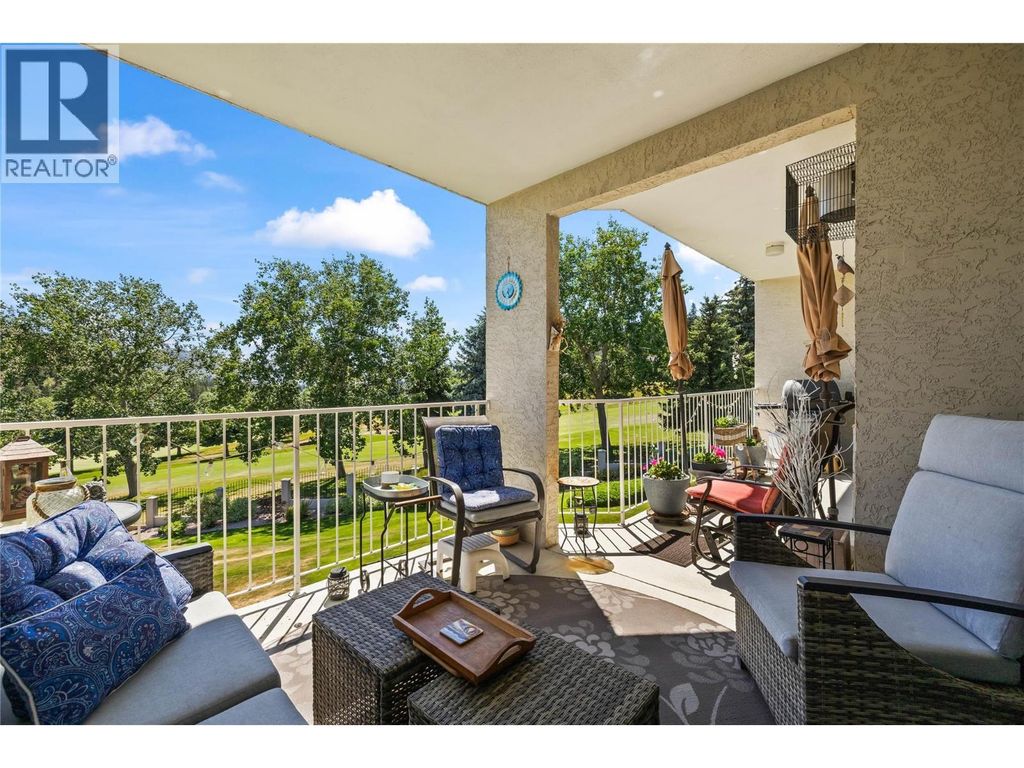 2377 Shannon Woods Drive Unit# 216, West Kelowna