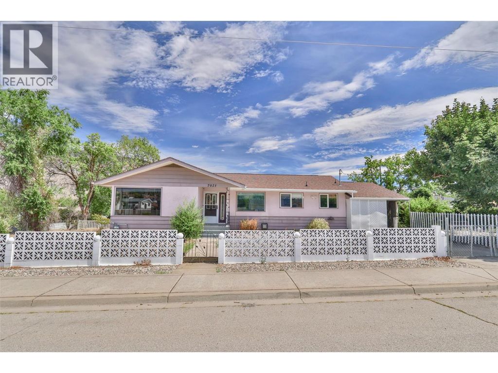 7021 87th Street, Osoyoos