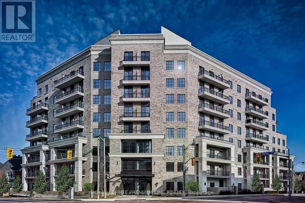 309 - 571 Prince Edward Drive N, Toronto (kingsway South)