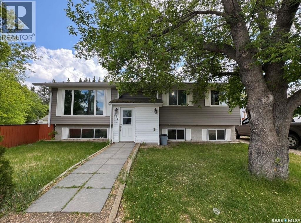 234 1a Avenue, St. Walburg