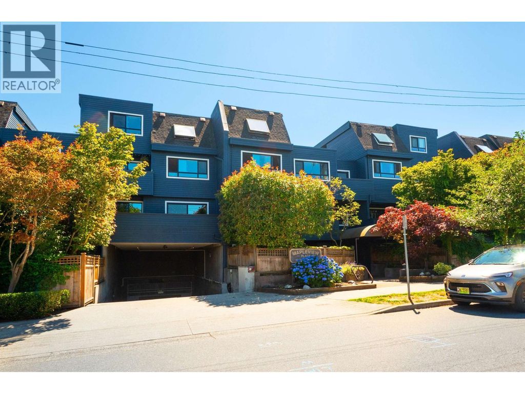 207 1990 W 6th Avenue, Vancouver