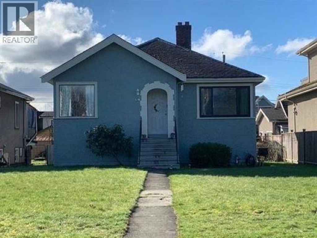 3178 E Pender Street, Vancouver