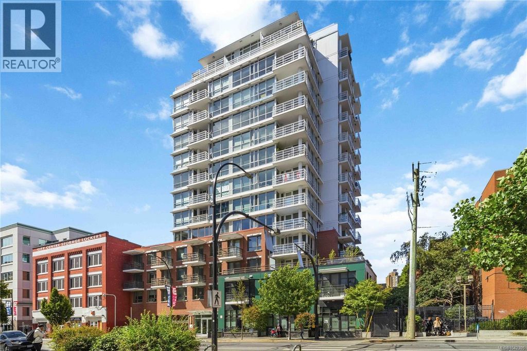 304 834 Johnson St, Victoria