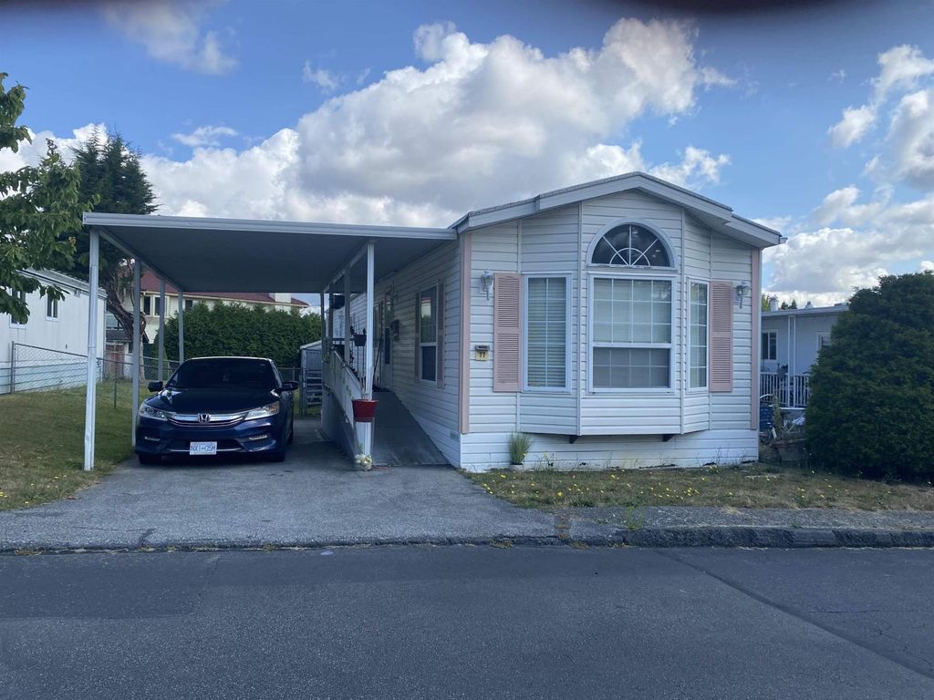 77 8254 134 Street, Surrey