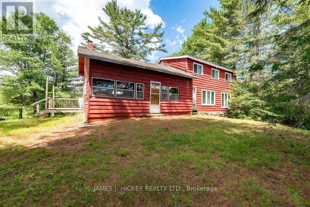 37467 Highway 17 Highway, Laurentian Hills