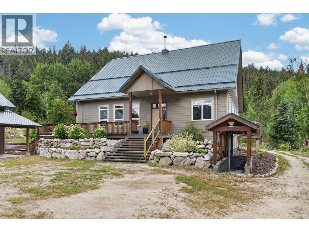 1124 Fish Lake Road, Summerland