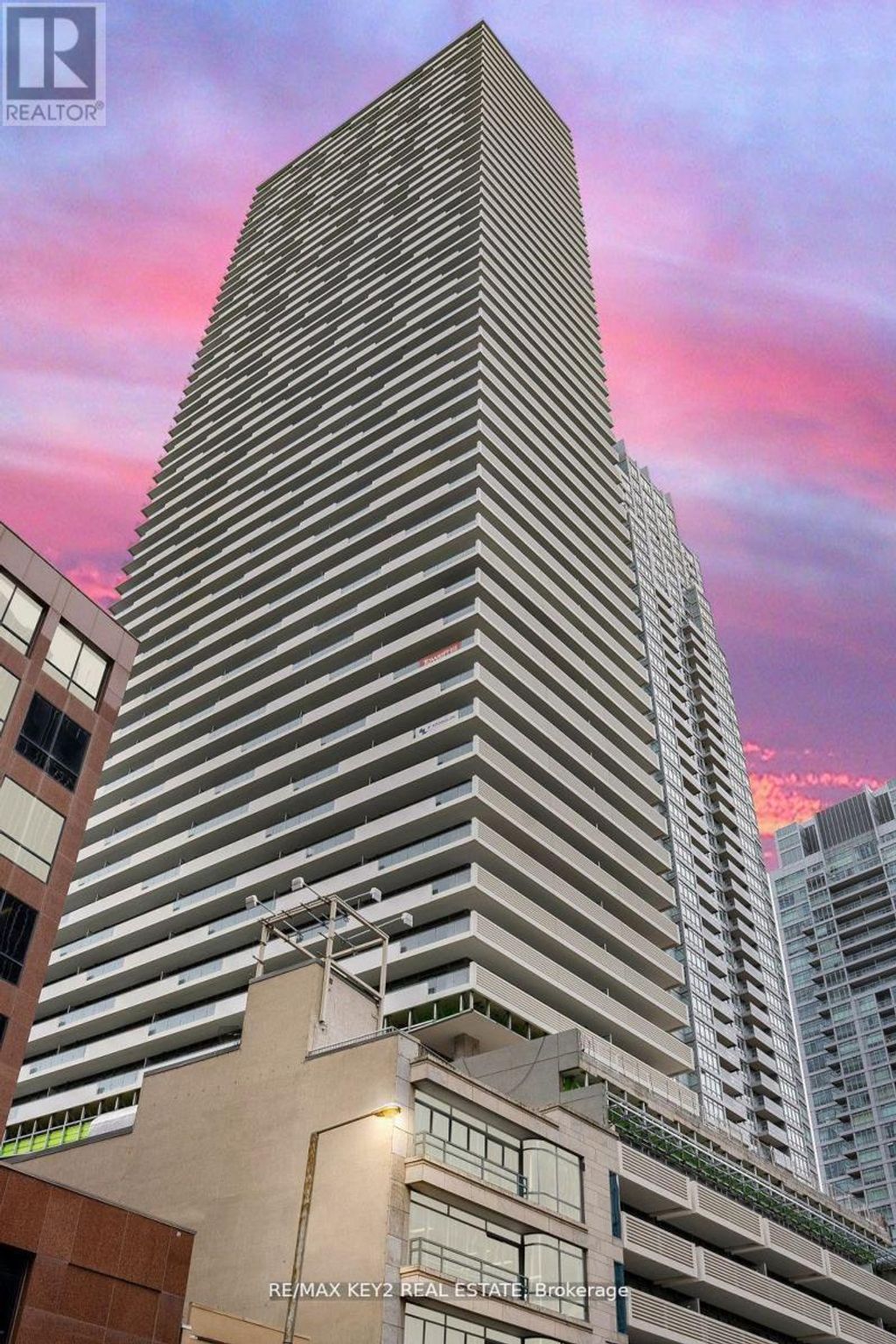 3402 - 2221 Yonge Street, Toronto (mount Pleasant West)