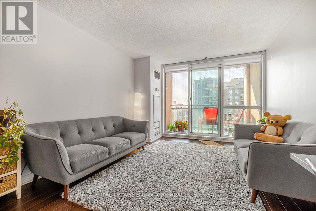 Uph3 - 8 Pemberton Avenue, Toronto (newtonbrook East)